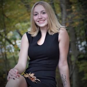 Meet your Posher, Alexyss